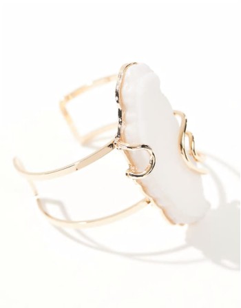 cuff bracelet with faux semi precious slice in gold tone