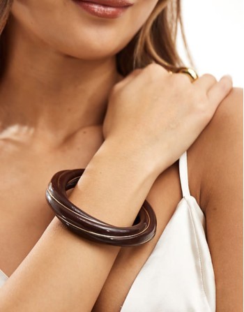 cuff bracelet with twist resin detail in brown