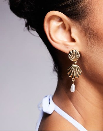 pearl shell drop earrings in gold