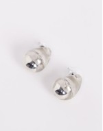 stud earrings with clear resin detail in silver tone
