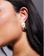 stud earrings with faux pearl rectangle design in gold tone