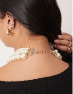 Curve short necklaces with multirow faux pearl detail